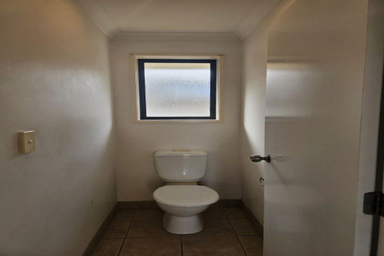 Photo of property in 50 Senator Drive, Manurewa, Auckland, 2105