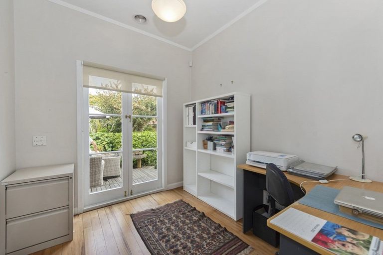 Photo of property in 33 Dalethorpe Avenue, Fairfield, Hamilton, 3214