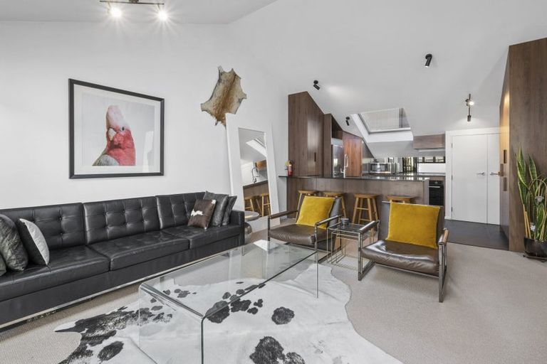 Photo of property in Courtenay Mews Apartments, 18/14 Alpha Street, Te Aro, Wellington, 6011