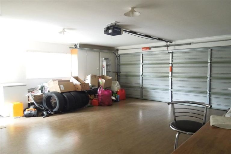 Photo of property in 72 Milson Drive, Papakura, 2110