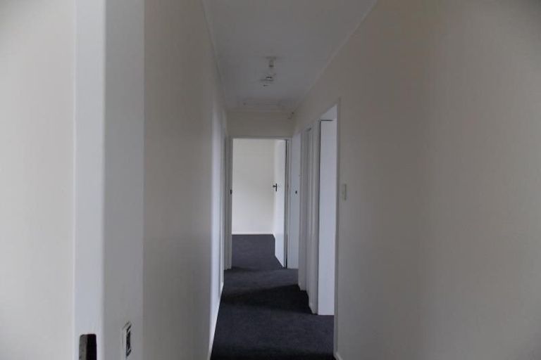 Photo of property in 130 Arahura Crescent, Waitangirua, Porirua, 5024