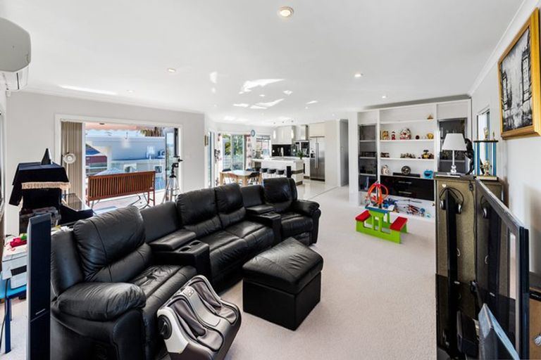 Photo of property in 17a Waller Avenue, Bucklands Beach, Auckland, 2012