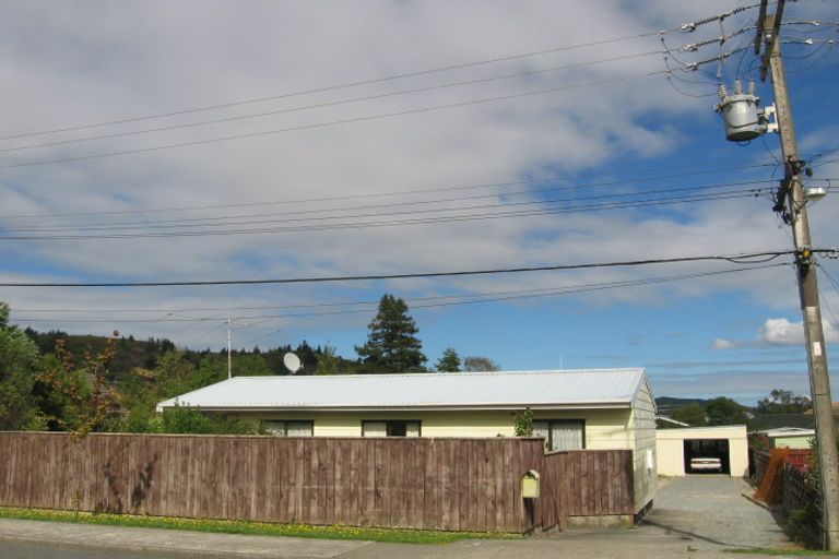 Photo of property in 26a Moeraki Road, Maoribank, Upper Hutt, 5018