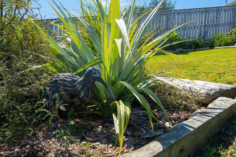 Photo of property in 38 Piko Street, Titahi Bay, Porirua, 5022