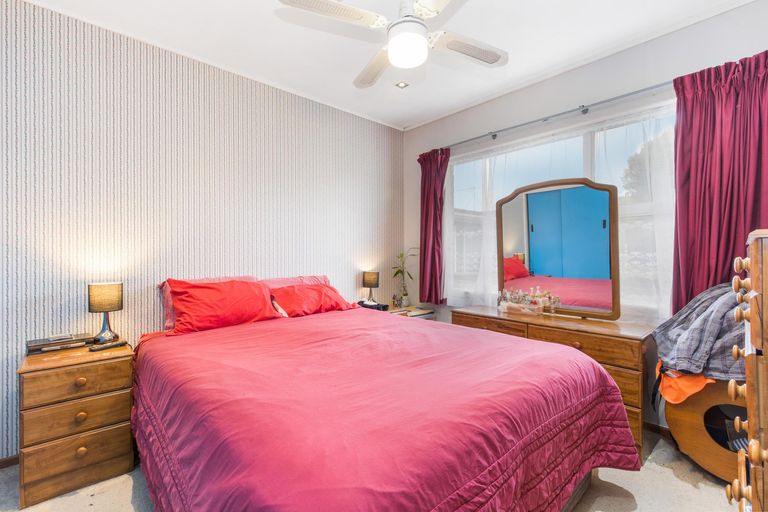 Photo of property in 1/12 Crisp Avenue, Pukekohe, 2120