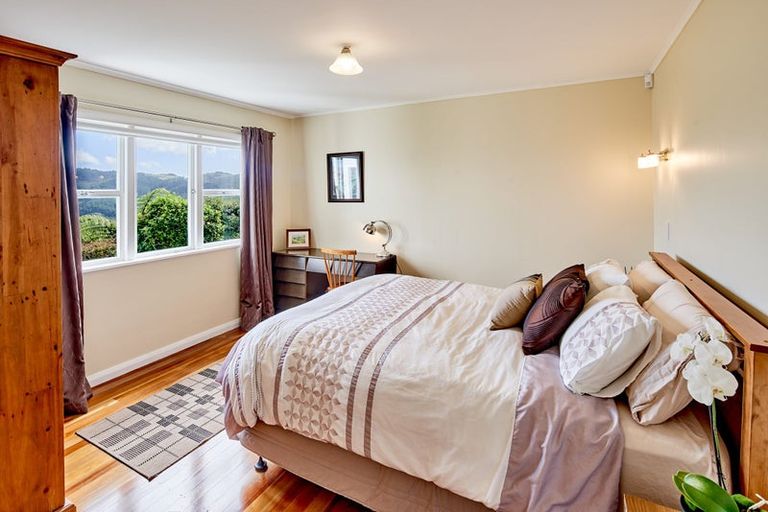 Photo of property in 27 Bedford Street, Northland, Wellington, 6012