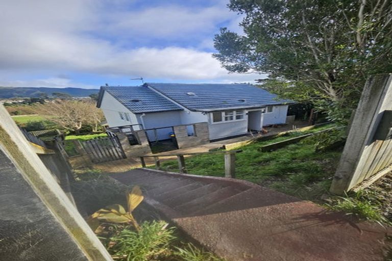 Photo of property in 21 Gloucester Street, Cannons Creek, Porirua, 5024