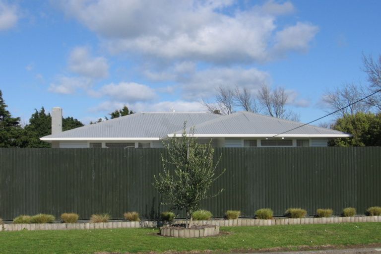 Photo of property in 28 Ludlam Street, Featherston, 5710