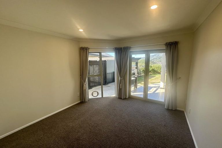 Photo of property in 8 Harbour View Heights, Picton, 7220
