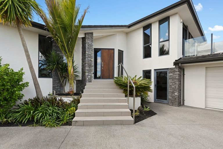 Photo of property in 21 Raddington Way, Huntington, Hamilton, 3210