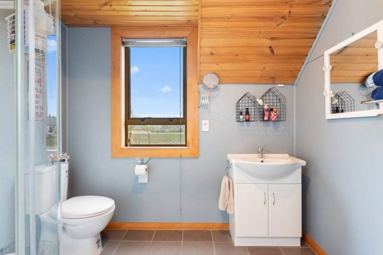 Photo of property in 37 Allin Drive, Waikuku Beach, 7402