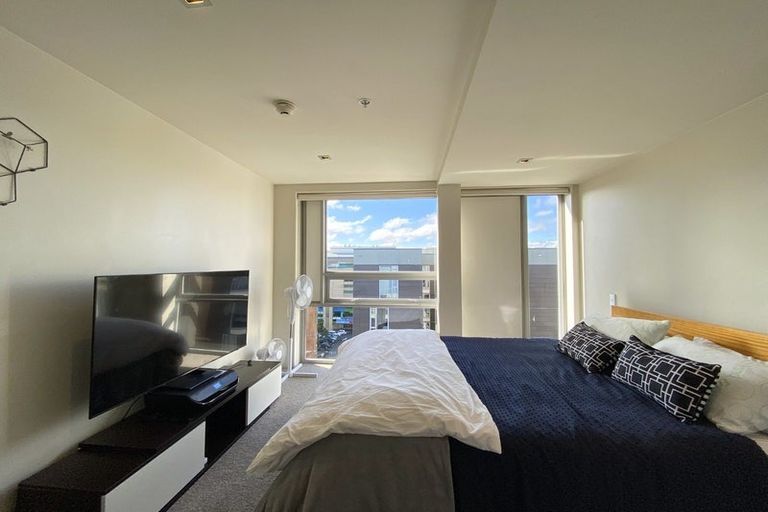 Photo of property in Monument Apartments, 9a/245 Wakefield Street, Te Aro, Wellington, 6011