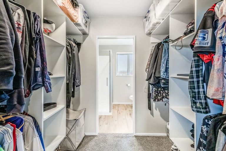 Photo of property in 100 Shillingford Boulevard, Rolleston, 7615