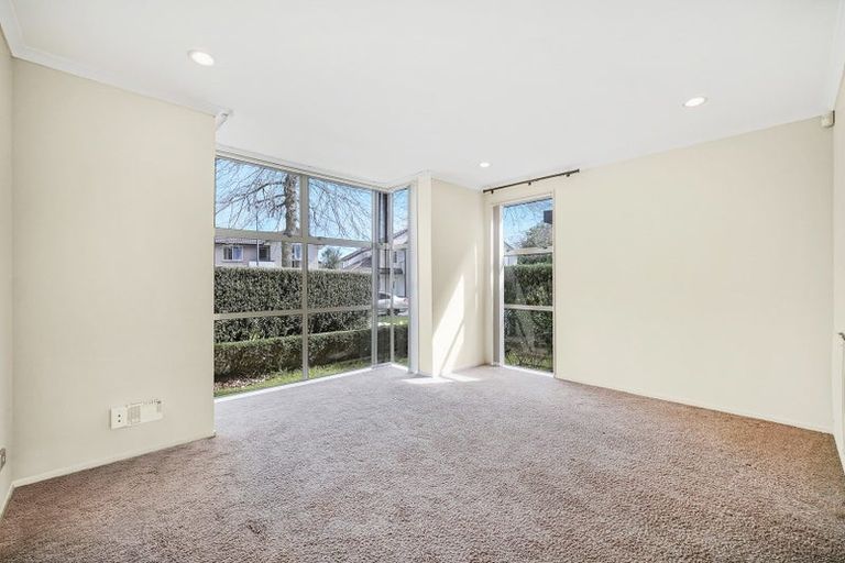 Photo of property in 71 Bruce Pulman Drive, Takanini, 2112