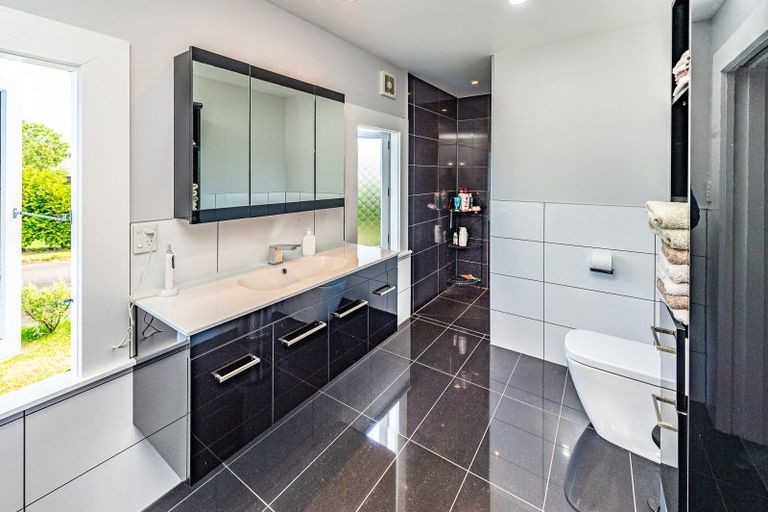 Photo of property in 163 Great North Road, Otamatea, Whanganui, 4501