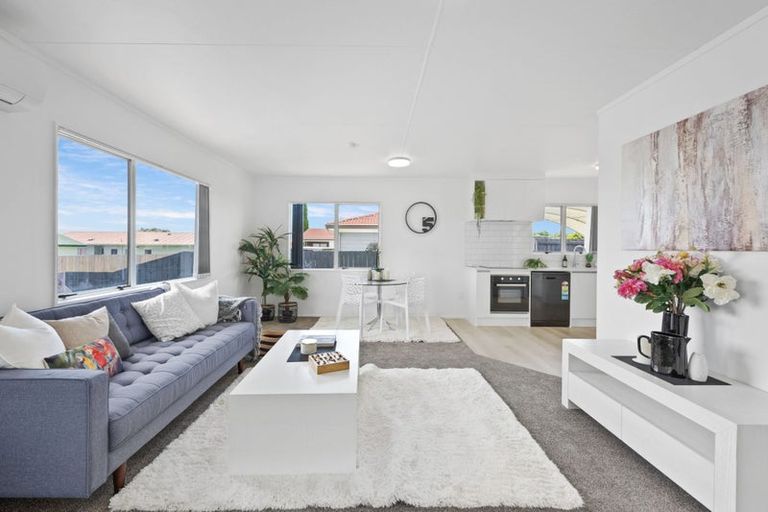 Photo of property in 1/17 Dunstan Place, Otara, Auckland, 2023