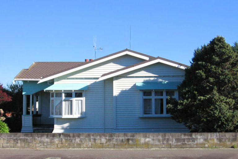 Photo of property in 10 Pirie Street, Palmerston North, 4410