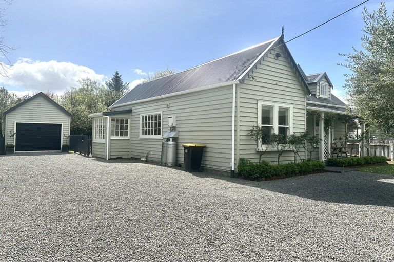 Photo of property in 269 High Street North, Carterton, 5713