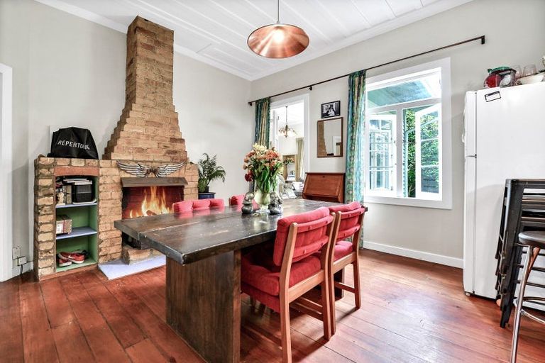 Photo of property in 86 Insoll Avenue, Enderley, Hamilton, 3214