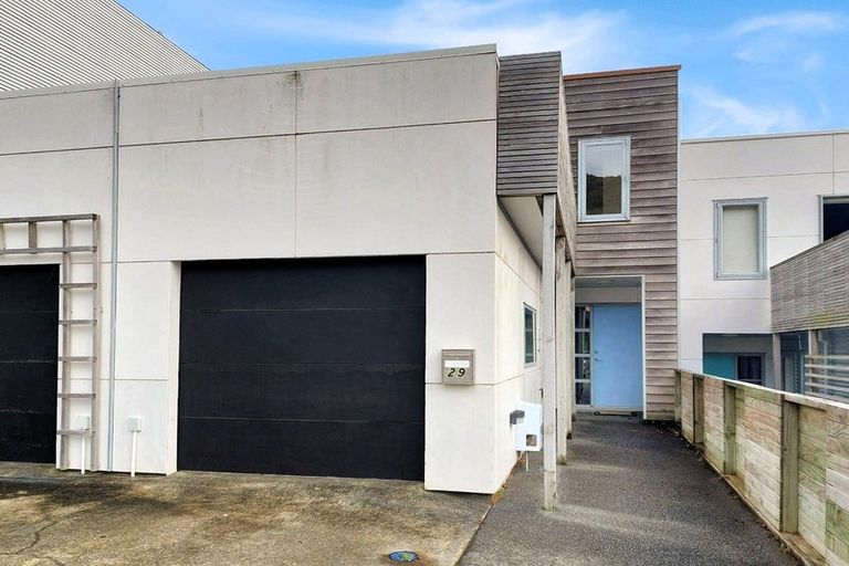 Photo of property in 29 Saddleback Grove, Karori, Wellington, 6012