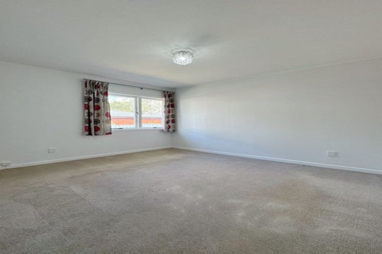 Photo of property in 29 Toru Street, Te Atatu Peninsula, Auckland, 0610