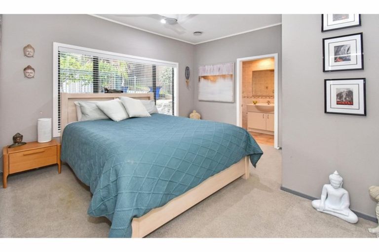 Photo of property in 21 Del Mar Court, Shamrock Park, Auckland, 2016