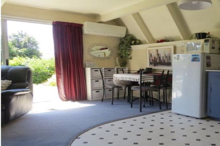 Photo of property in 8 Hamilton Street, Fairlie, 7925