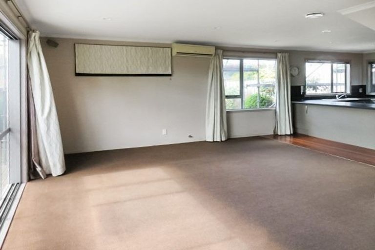 Photo of property in 27a Hawtrey Terrace, Churton Park, Wellington, 6037