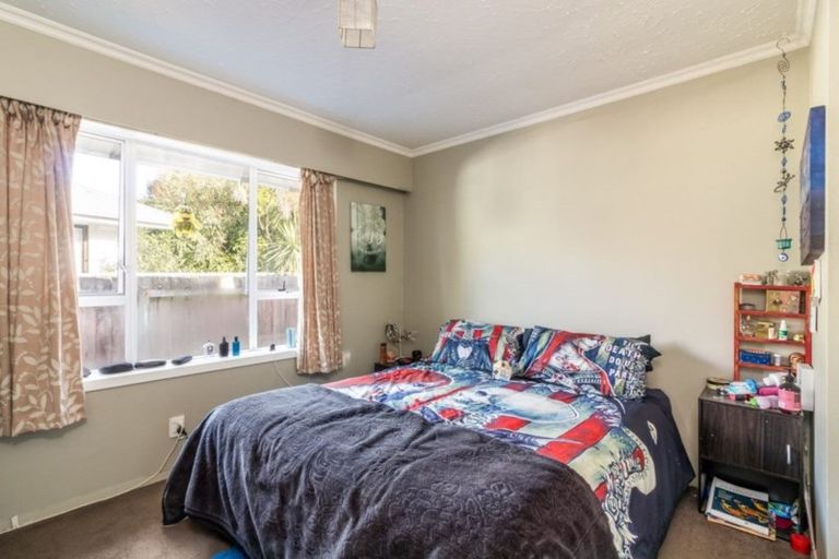 Photo of property in 7 Pinehurst Crescent, Russley, Christchurch, 8042