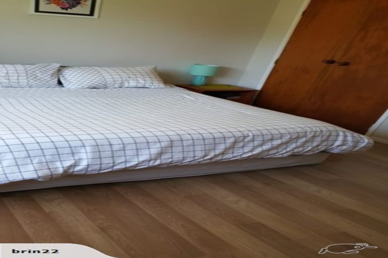 Photo of property in 2/38 Kirrie Avenue, Te Atatu South, Auckland, 0610