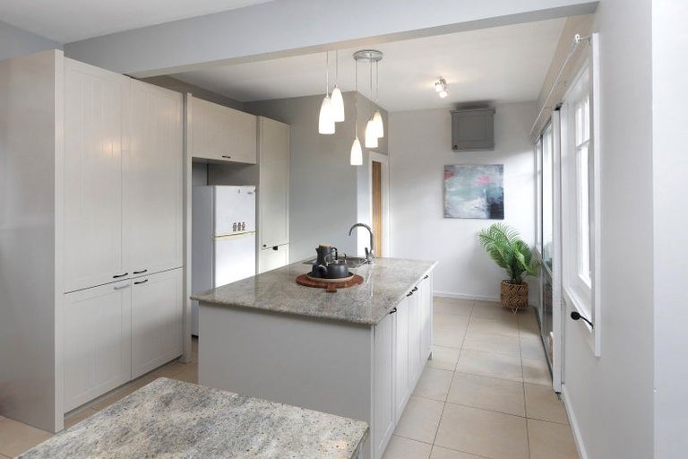 Photo of property in 1/31 Young Street, Somerfield, Christchurch, 8024