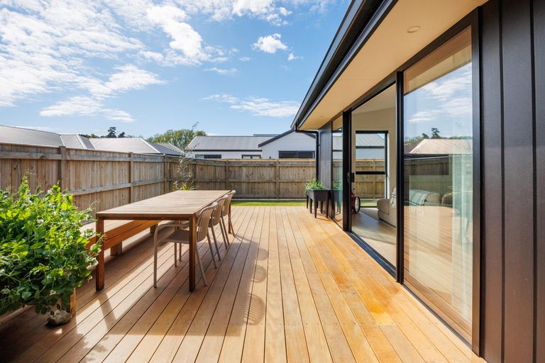 Photo of property in 85 Freedom Drive, Kelvin Grove, Palmerston North, 4470