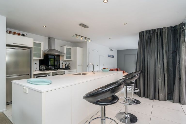 Photo of property in 114 Ravenswood Road, Saint Clair, Dunedin, 9012