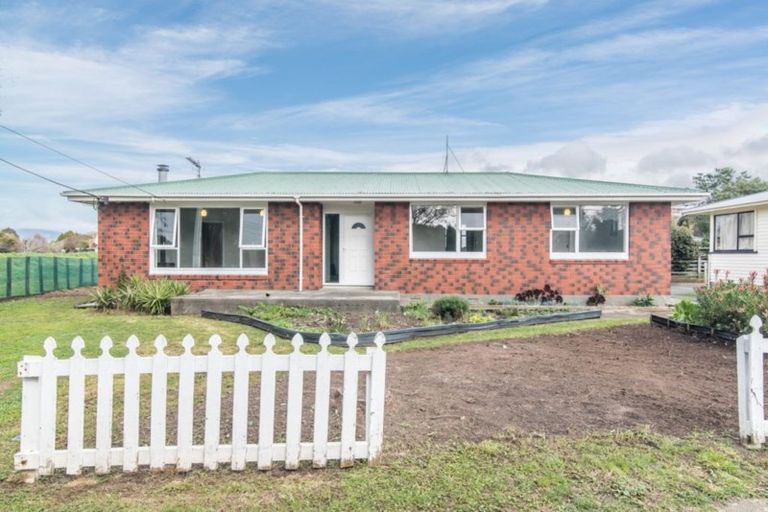 Photo of property in 24 Titoki Road, Raumati Beach, Paraparaumu, 5032