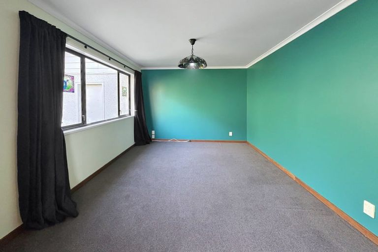 Photo of property in 1 Iwiroa Terrace, Durie Hill, Whanganui, 4500
