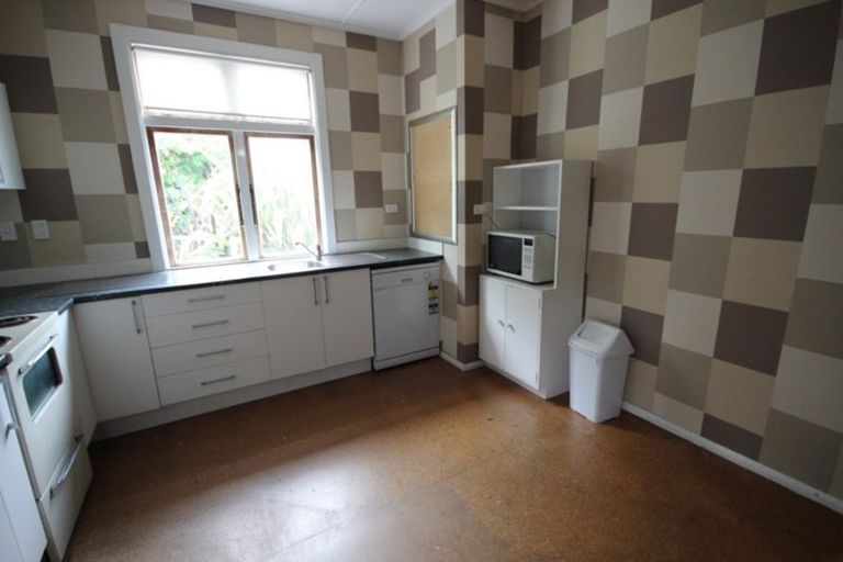 Photo of property in 214 Park Road, Hokowhitu, Palmerston North, 4410