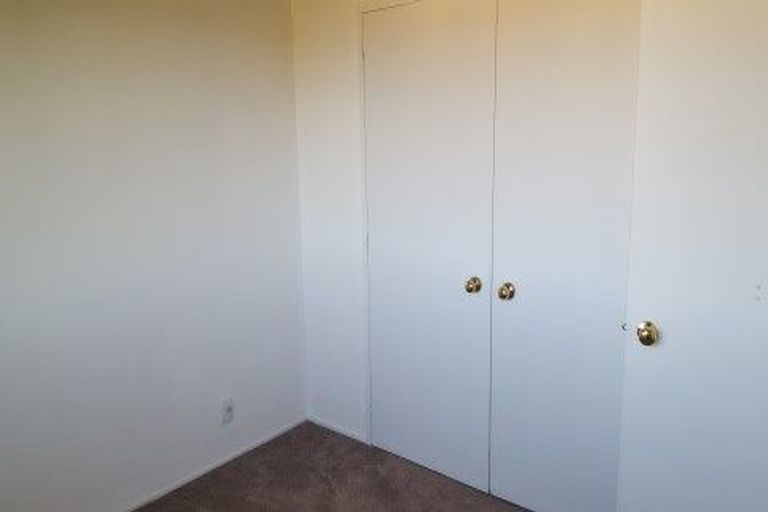 Photo of property in 1/47 Centorian Drive, Windsor Park, Auckland, 0632