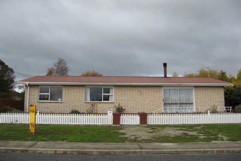 Photo of property in 13 Dryden Street, Milton, 9220