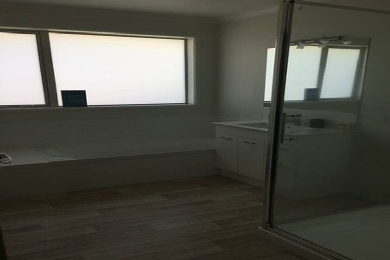 Photo of property in 76a Topaz Drive, Papamoa Beach, Papamoa, 3118