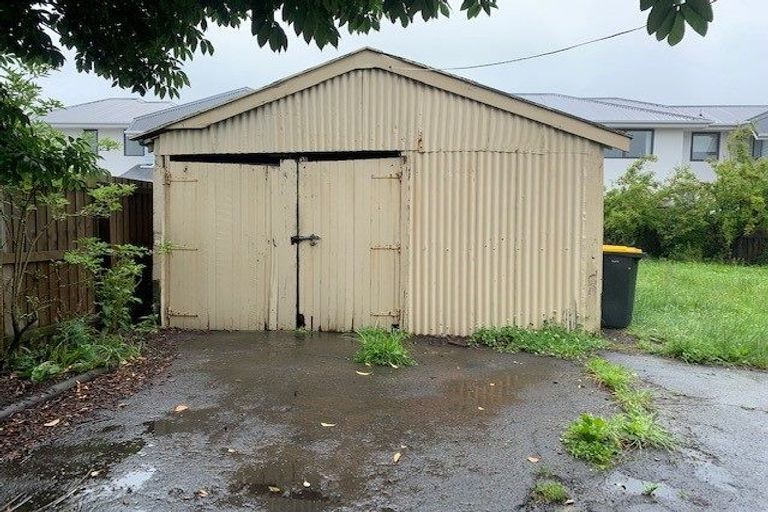 Photo of property in 160 Clarence Street, Riccarton, Christchurch, 8011