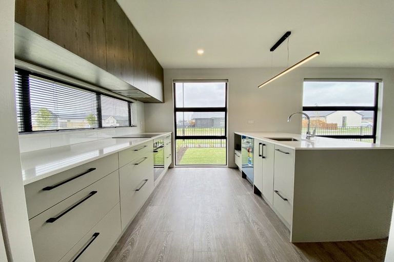 Photo of property in 12 Larissa Road, Halswell, Christchurch, 8025