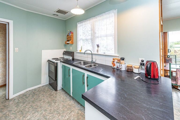 Photo of property in 43 Manuka Street, Castlecliff, Whanganui, 4501