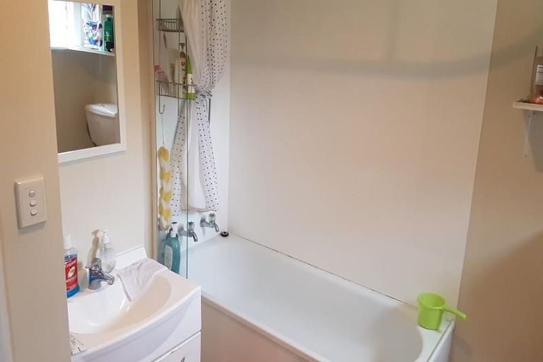 Photo of property in 28 Gear Terrace, Ranui, Porirua, 5024