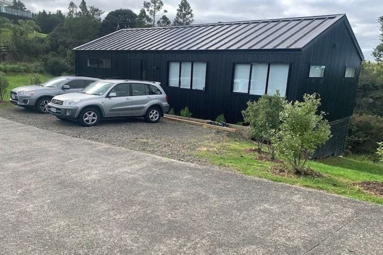 Photo of property in 250 Hillcrest Road, Wainui, 0931