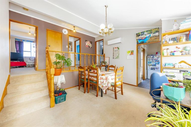 Photo of property in 8 Abelia Place, Papatoetoe, Auckland, 2025