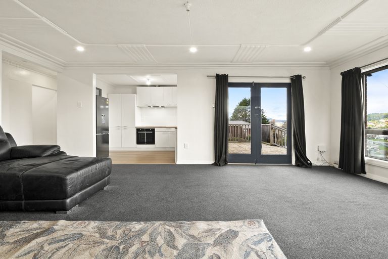 Photo of property in 44 Waldron Crescent, Green Island, Dunedin, 9018
