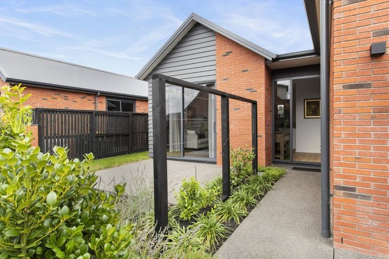 Photo of property in 8 Garland Lane, Leamington, Cambridge, 3432