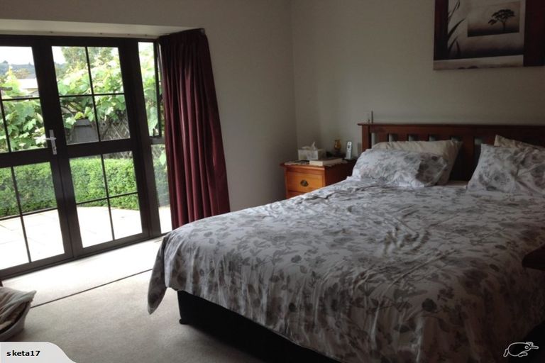 Photo of property in 16a Turon Crescent, Totara Park, Upper Hutt, 5018