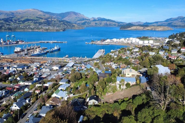 Photo of property in 6 Shackleton Terrace, Lyttelton, 8082