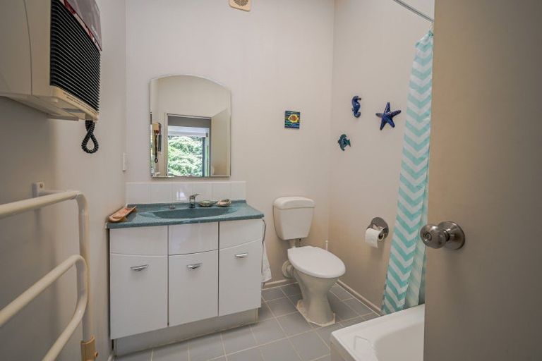 Photo of property in 13 Seaview Lane, Wainui, Akaroa, 7582